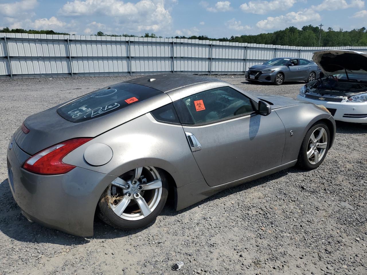 NISSAN 370Z