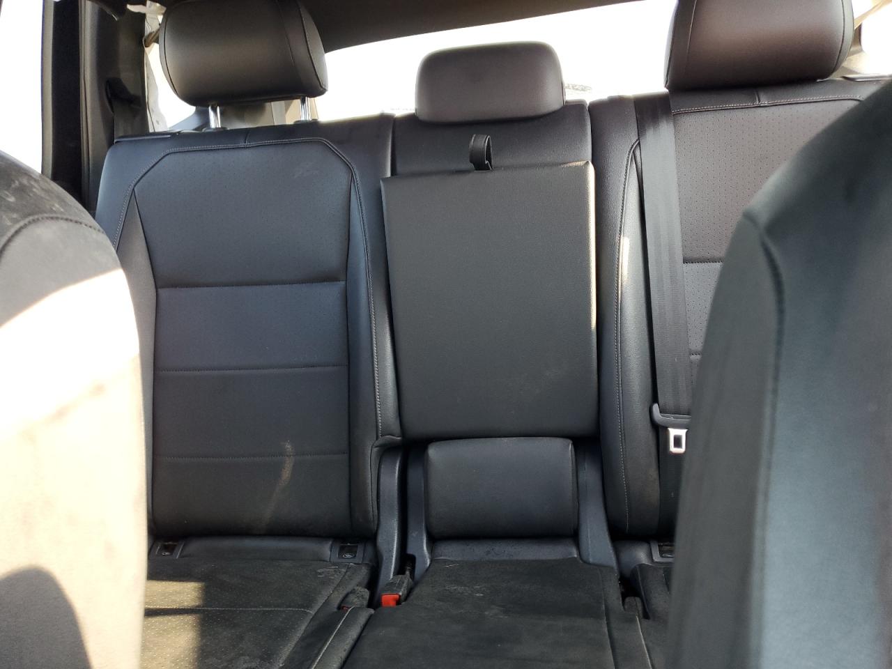 VOLKSWAGEN TIGUAN SE