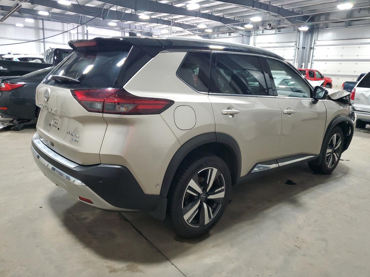 NISSAN ROGUE PLATINUM