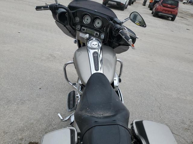 2009 HARLEY-DAVIDSON FLHX 1HD1KB4159Y673408