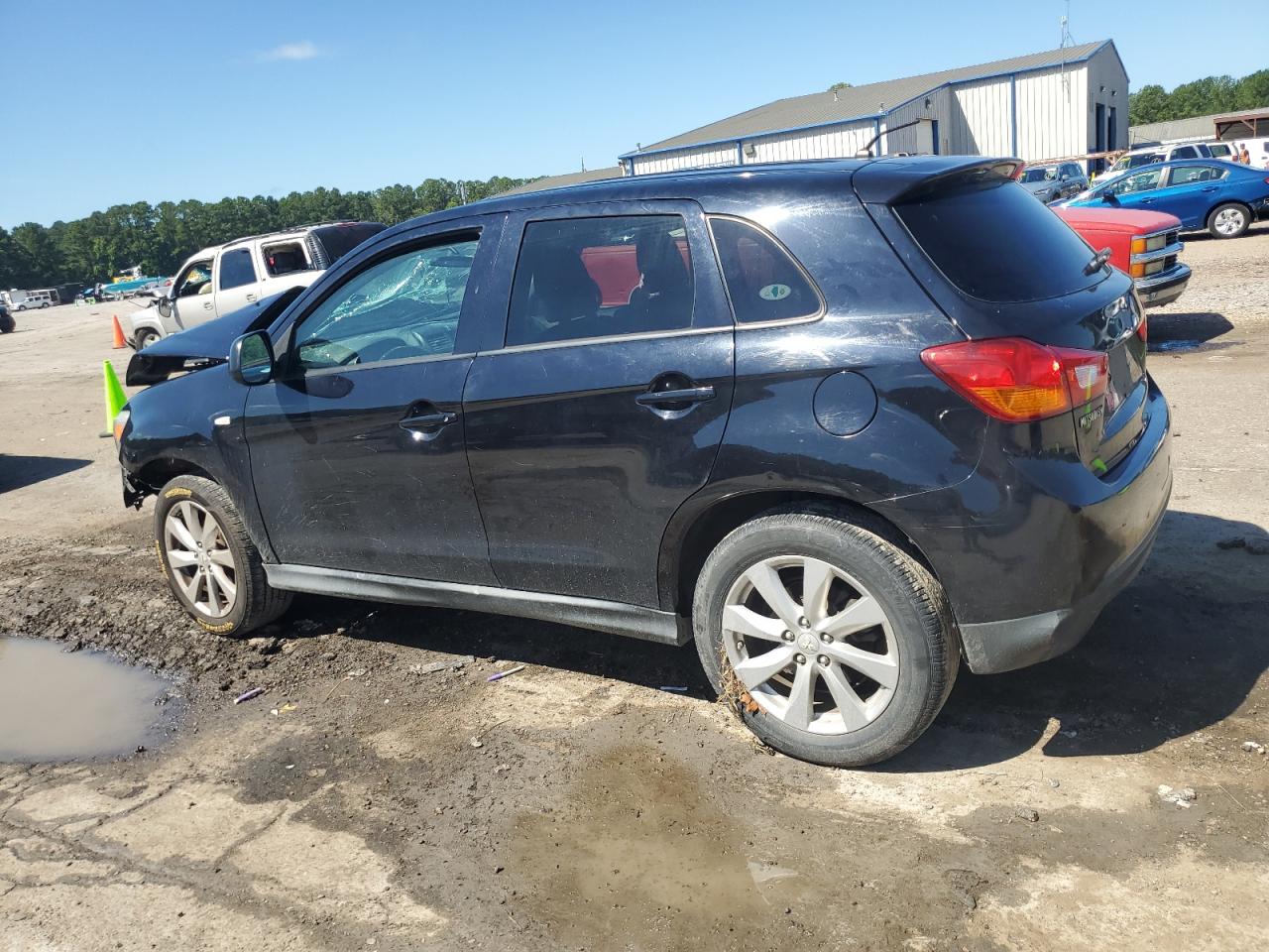 MITSUBISHI OUTLANDER ES