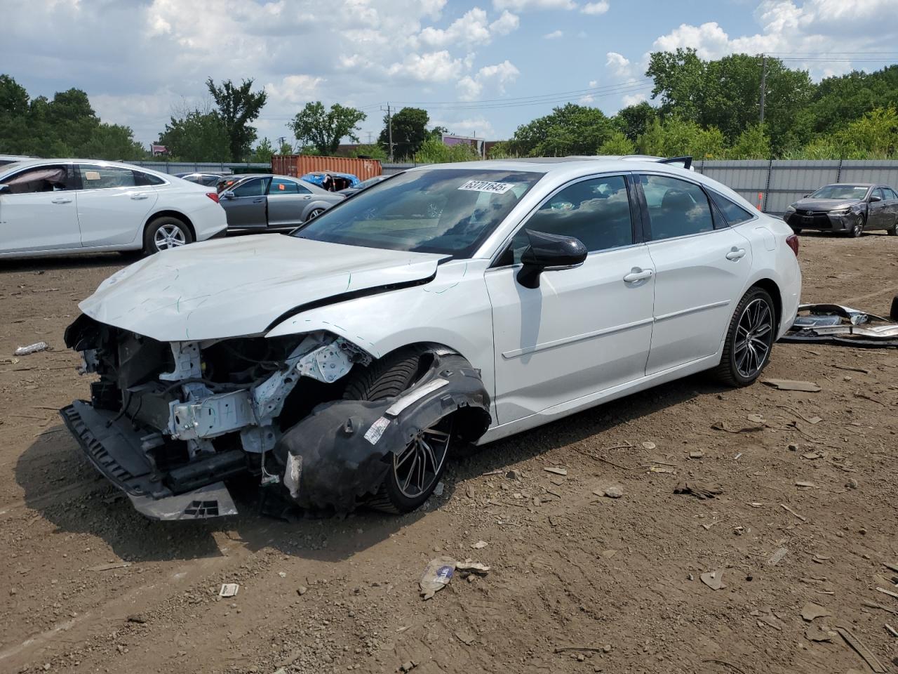TOYOTA AVALON XLE