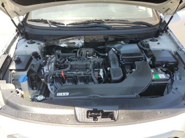 2016 HYUNDAI SONATA SE 5NPE24AF7GH373995