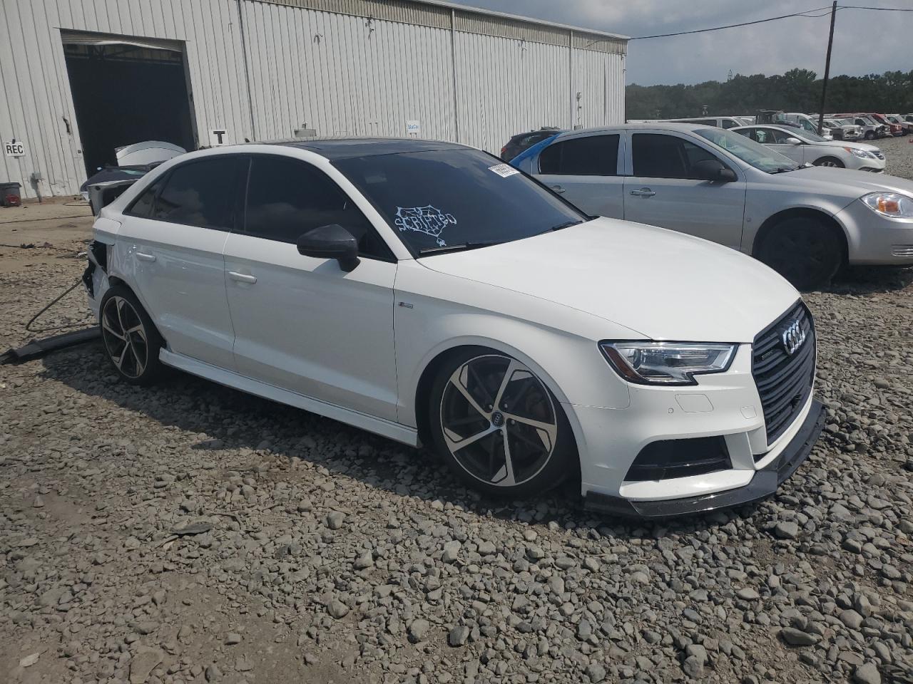 AUDI A3 S-LINE PREMIUM