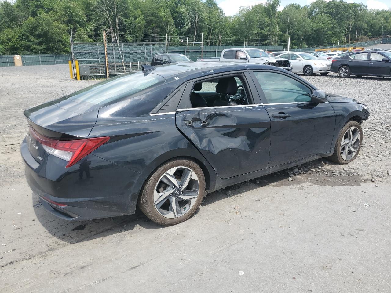 HYUNDAI ELANTRA LIMITED