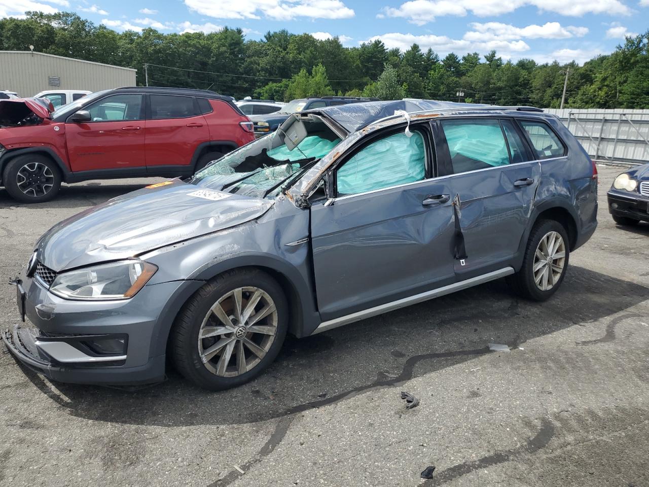  Salvage Volkswagen Golf