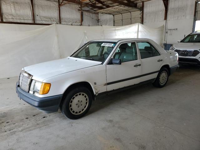 MERCEDES-BENZ 300 E