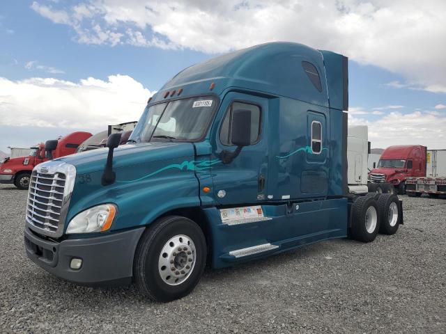 FREIGHTLINER CASCADIA 1 2015 green tractor diesel 3AKJGLD52FSGD3920 photo #3