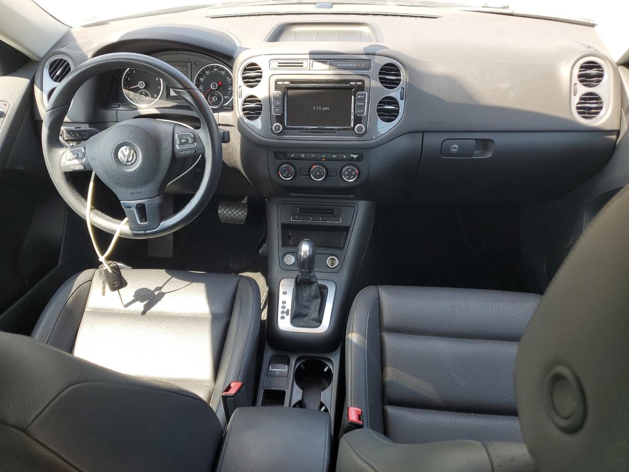 Volkswagen Tiguan s 2014
