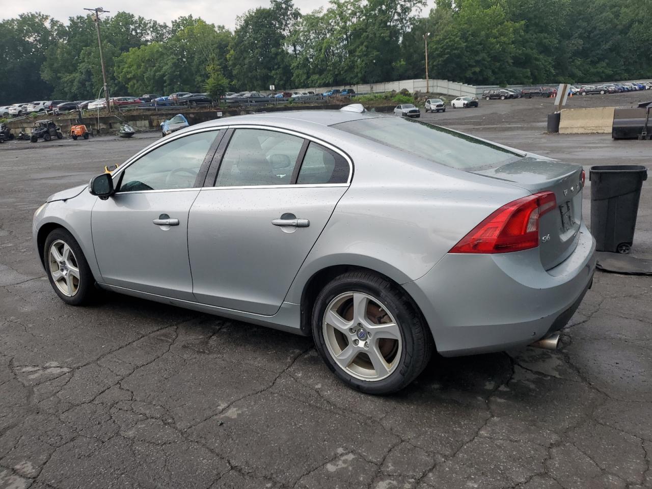 VOLVO S60 T5