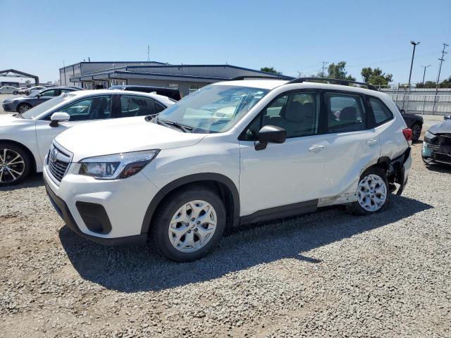 SUBARU FORESTER 2019 white  gas JF2SKACC2KH585071 photo #1