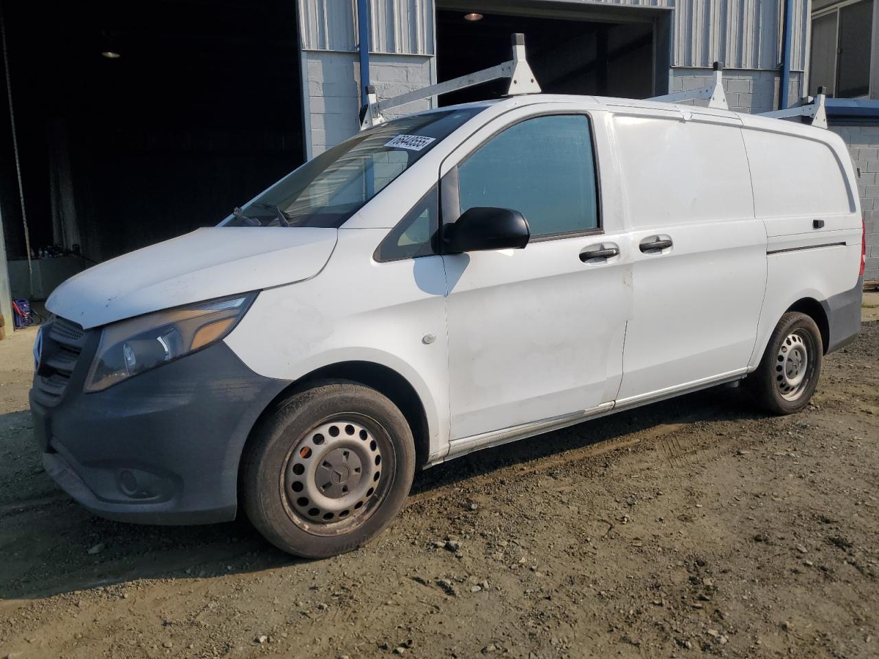 MERCEDES-BENZ METRIS