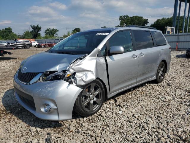 TOYOTA SIENNA SE