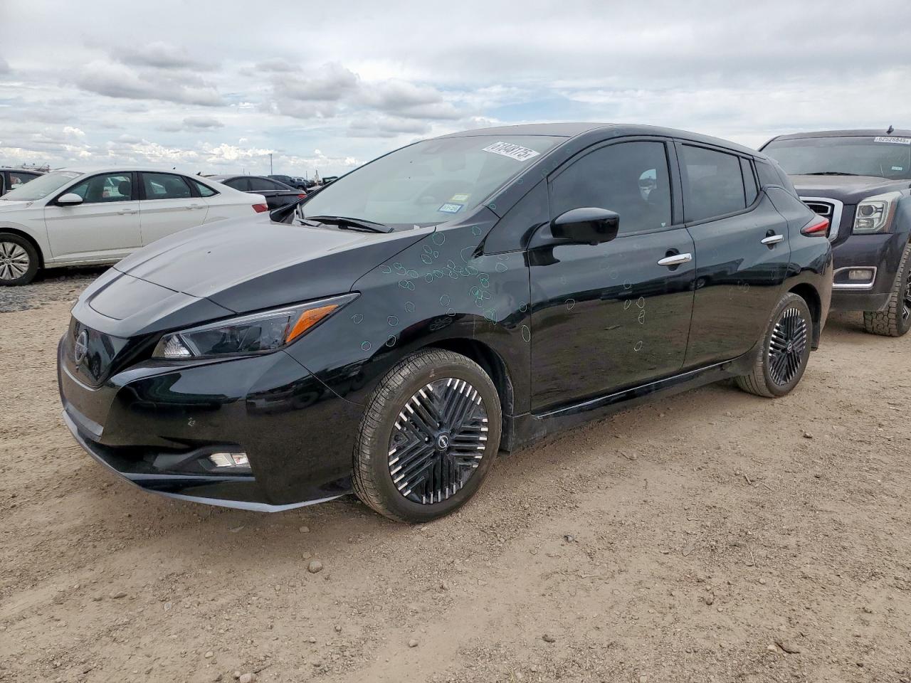 NISSAN LEAF SV PLUS