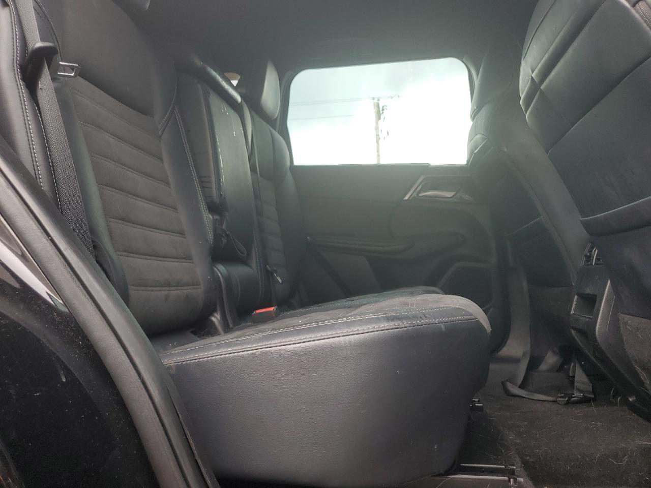 MITSUBISHI OUTLANDER SE