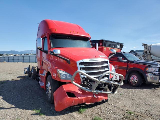 FREIGHTLINER CASCADIA 1