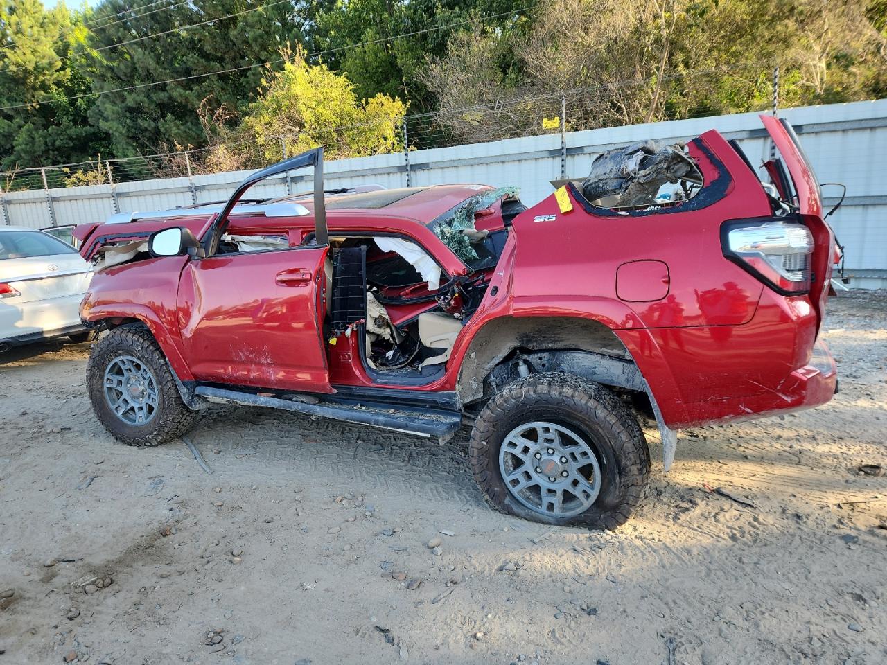 TOYOTA 4RUNNER SR5/SR5 PREMIUM