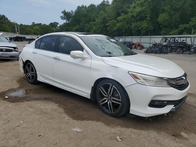2017 HONDA ACCORD TOU 1HGCR3F93HA021071