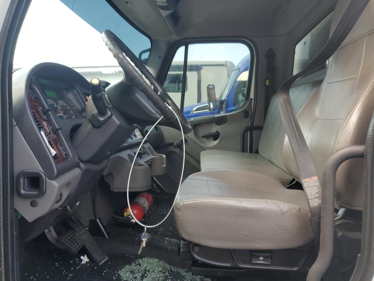 Lot #3304582451 2018 FREIGHTLINER M2 106 MED