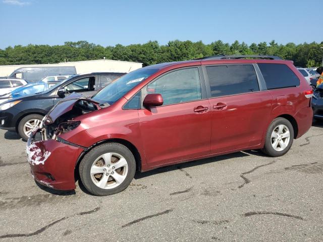 TOYOTA SIENNA LE