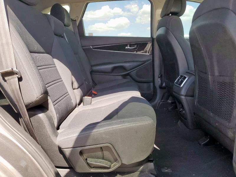 2017 KIA SORENTO LX 5XYPG4A54HG213678