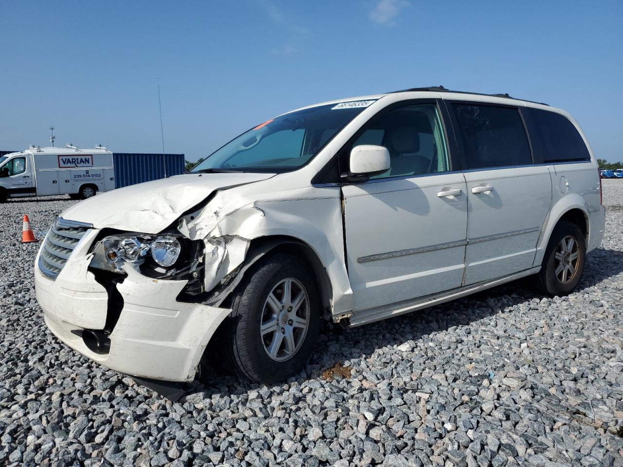 CHRYSLER TOWN & COUNTRY TOURING