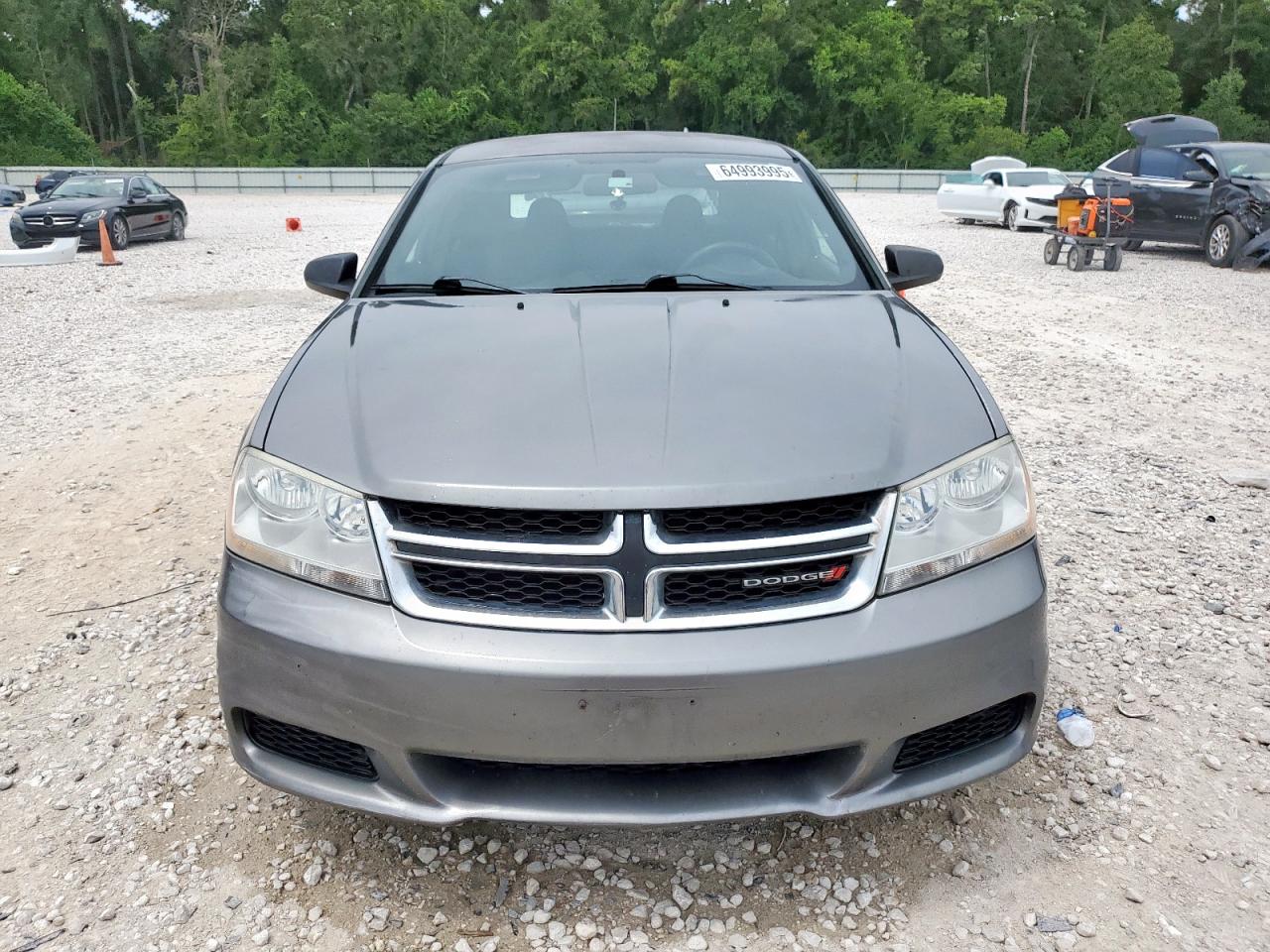 DODGE AVENGER SE