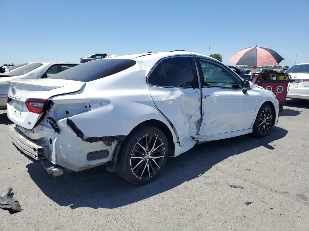 TOYOTA CAMRY SE NIGHT SHADE