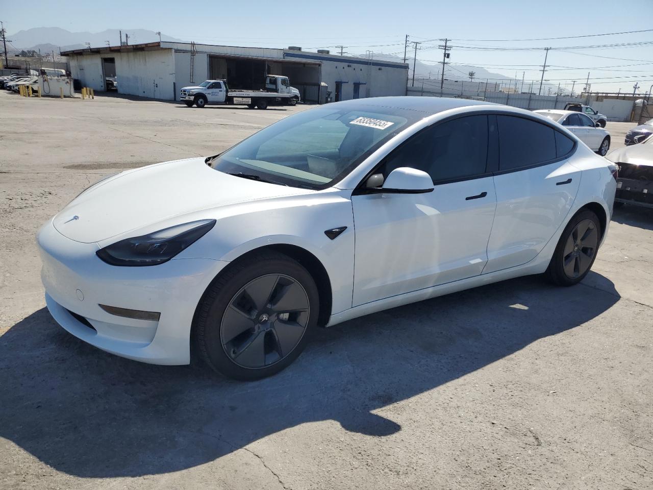 TESLA MODEL 3