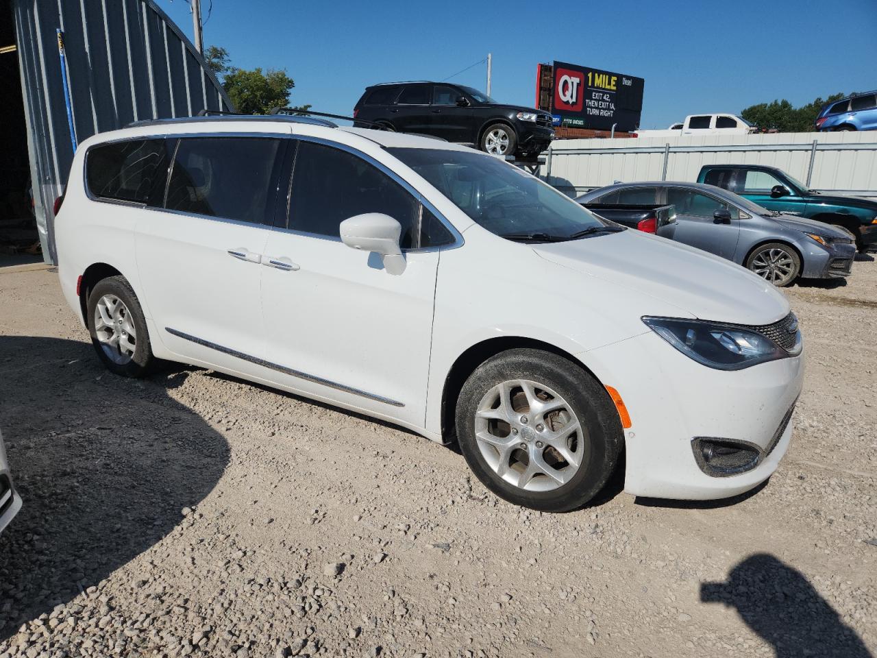 CHRYSLER PACIFICA TOURING L PLUS