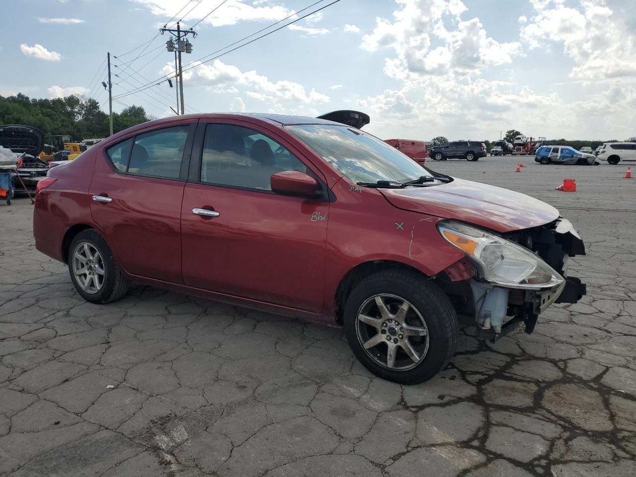 Lot #3311653264 2016 NISSAN VERSA S