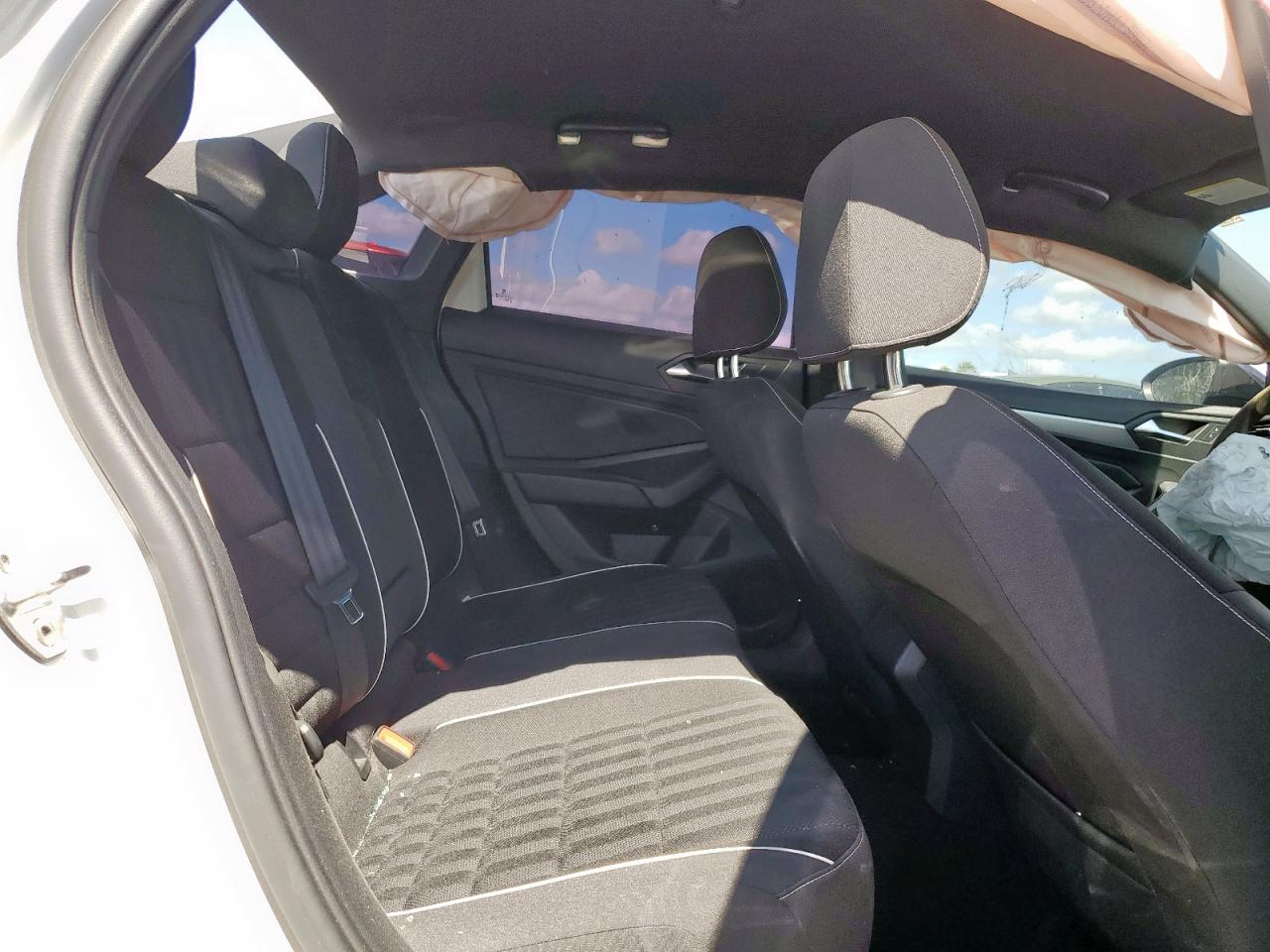 VOLKSWAGEN JETTA SPORT