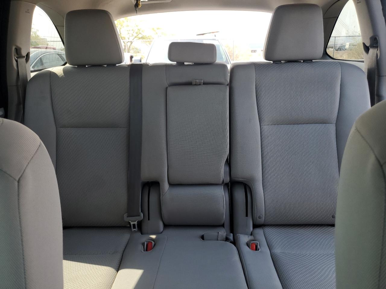 TOYOTA HIGHLANDER LE