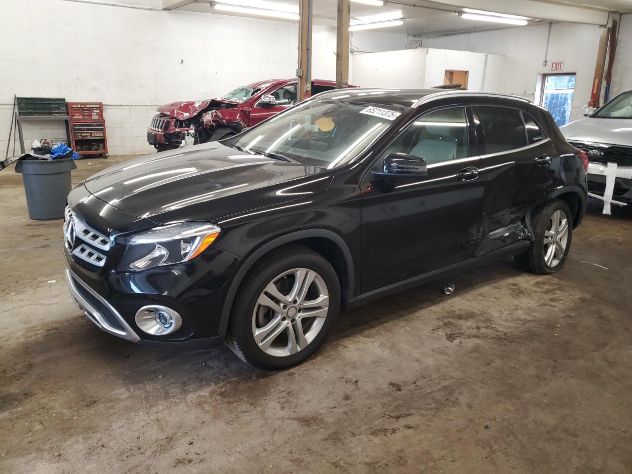 MERCEDES-BENZ GLA-CLASS 250 4MATIC