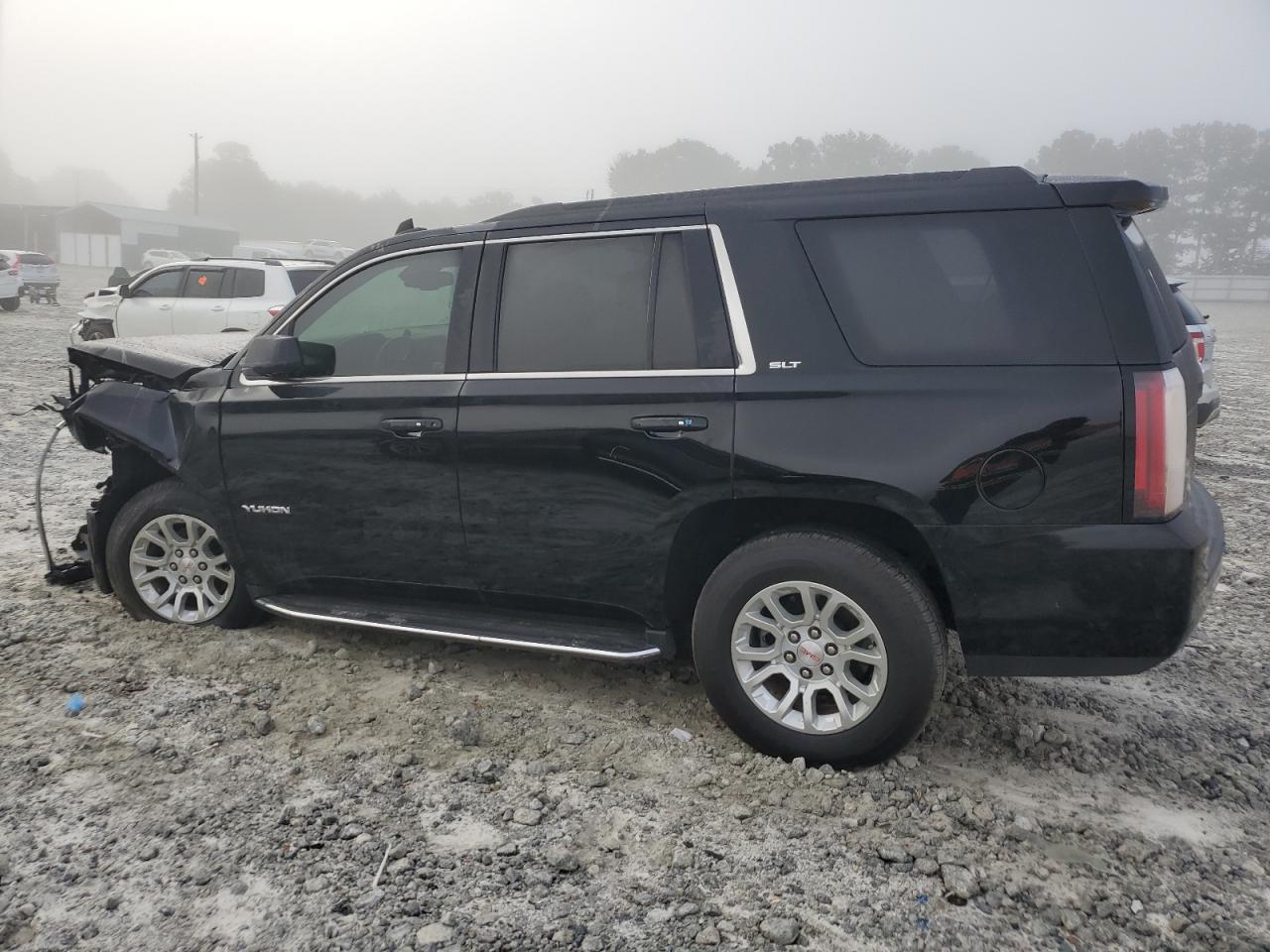 GMC YUKON SLT