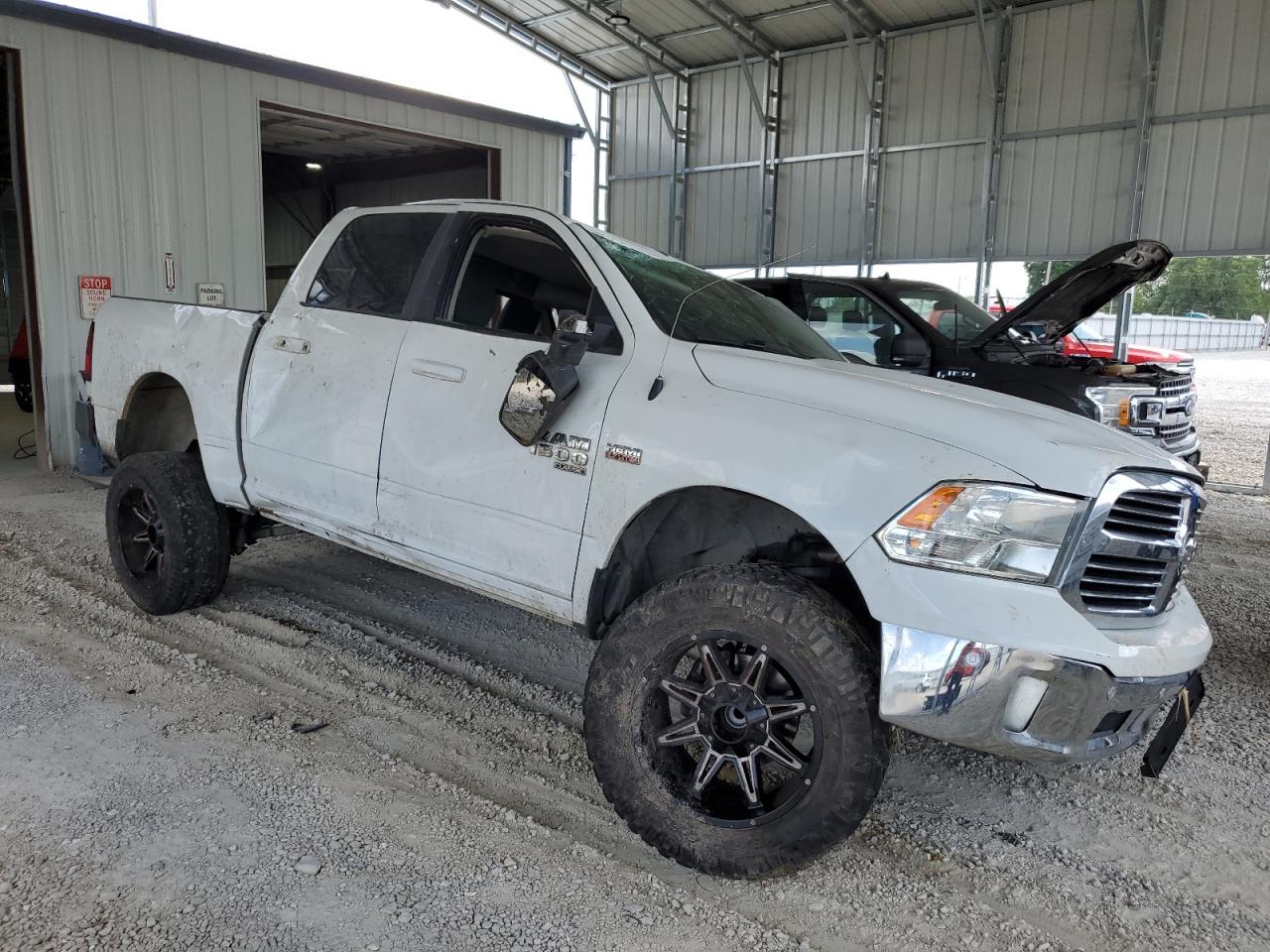 RAM 1500 SLT