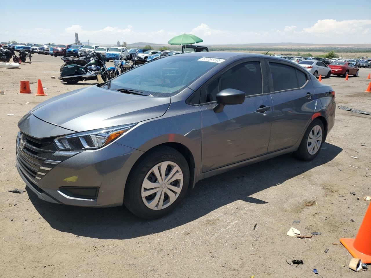 NISSAN VERSA S