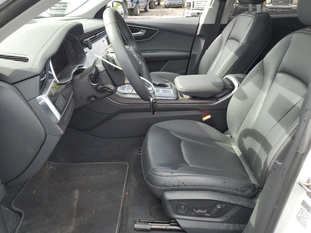 AUDI Q8 PREMIUM PLUS S-LINE