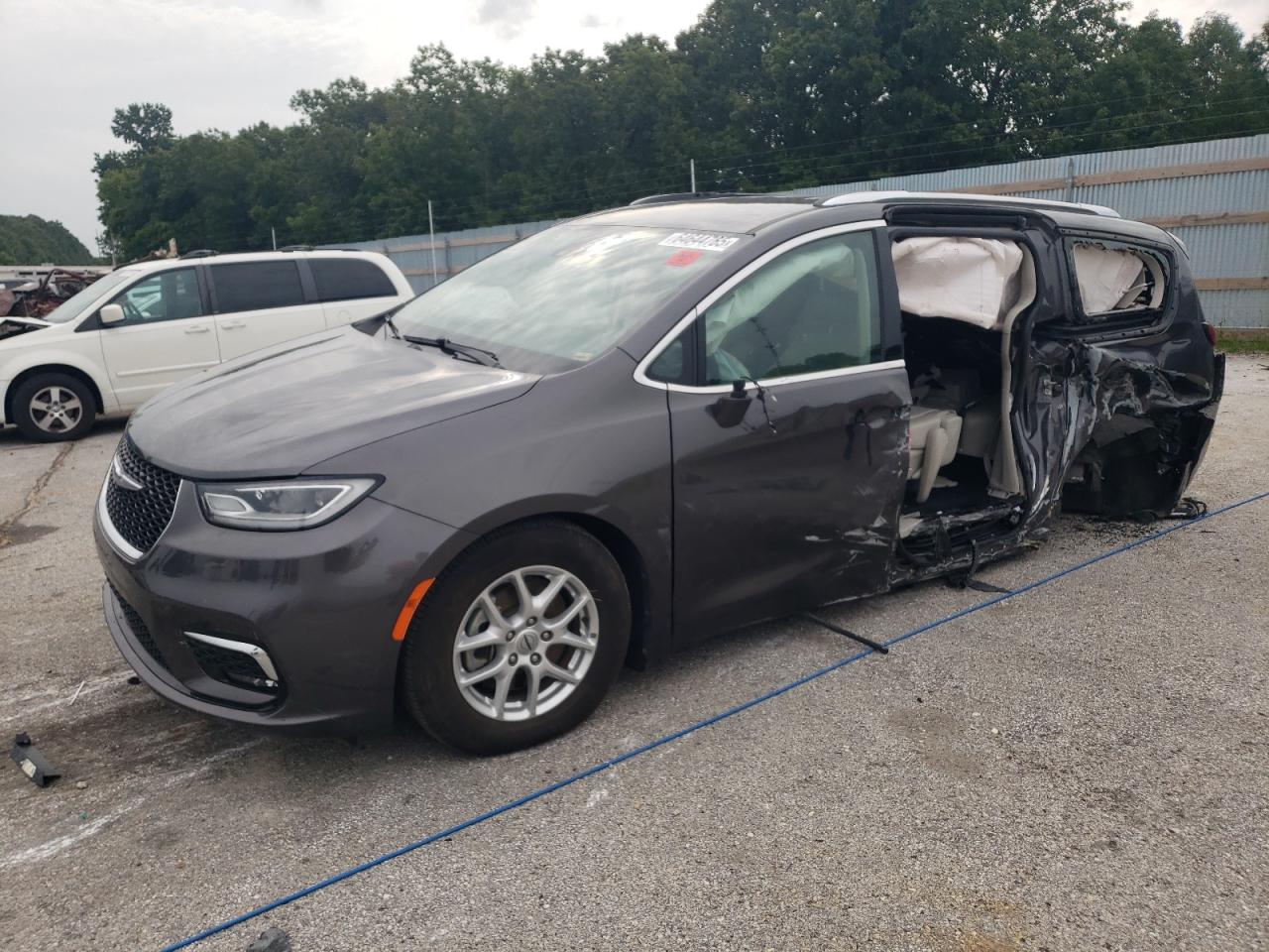 CHRYSLER PACIFICA TOURING L