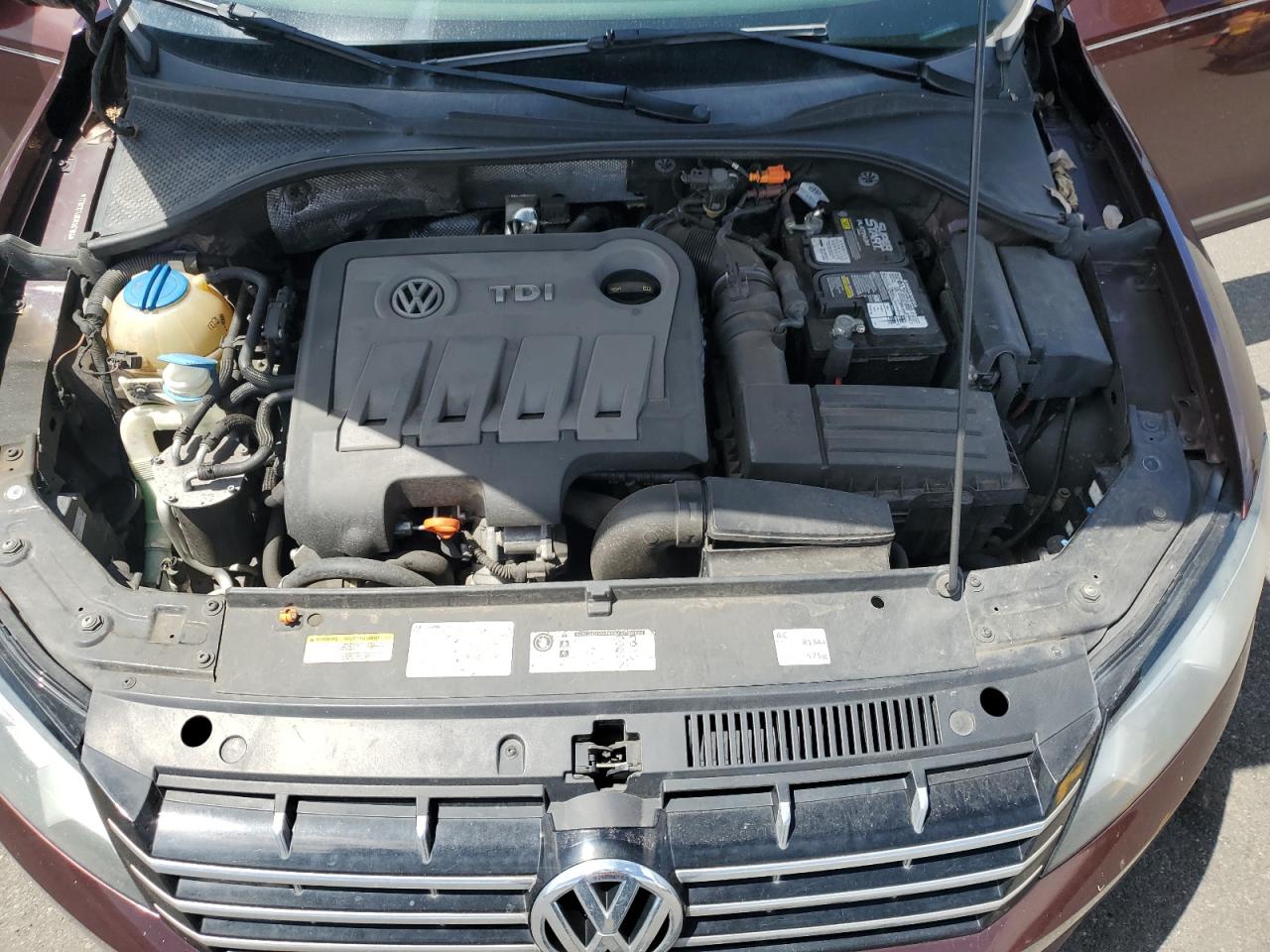 Lot #3239441697 2013 VOLKSWAGEN PASSAT SEL