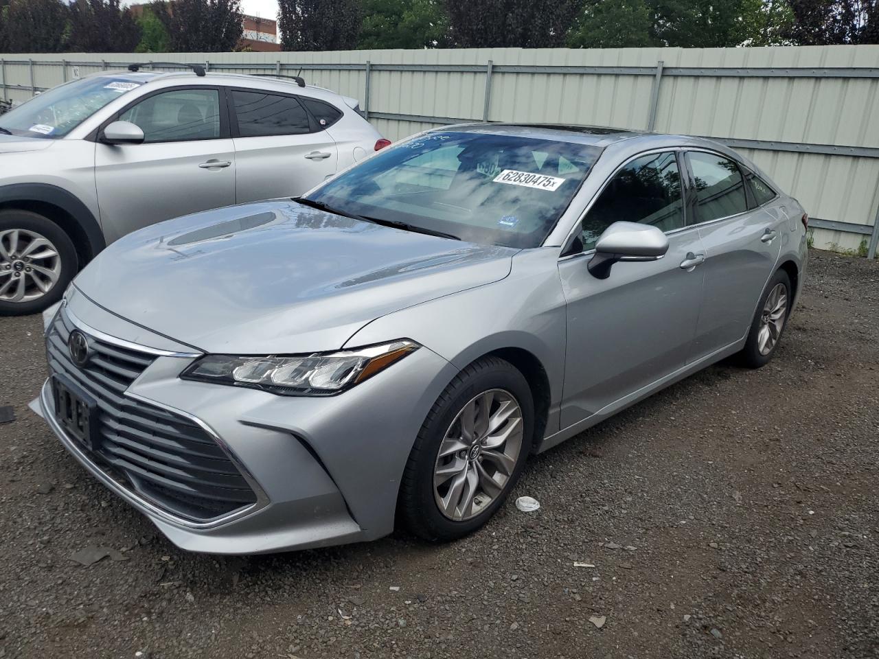 TOYOTA AVALON XLE