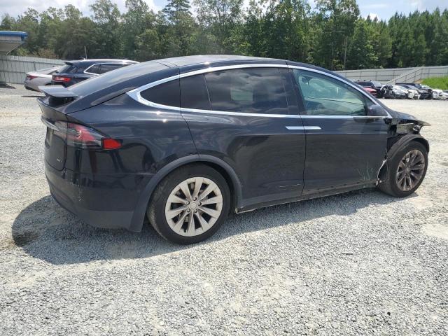 2017 TESLA MODEL X 5YJXCBE25HF037876