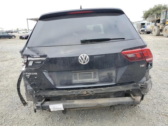 2018 VOLKSWAGEN TIGUAN SE 3VV3B7AXXJM209824
