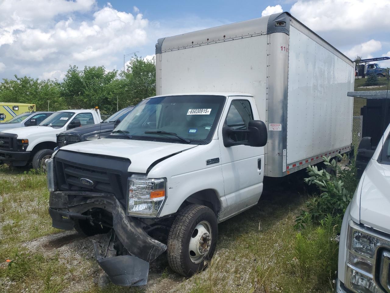 FORD ECONOLINE E450 SUPER DUTY CUTAWAY VAN