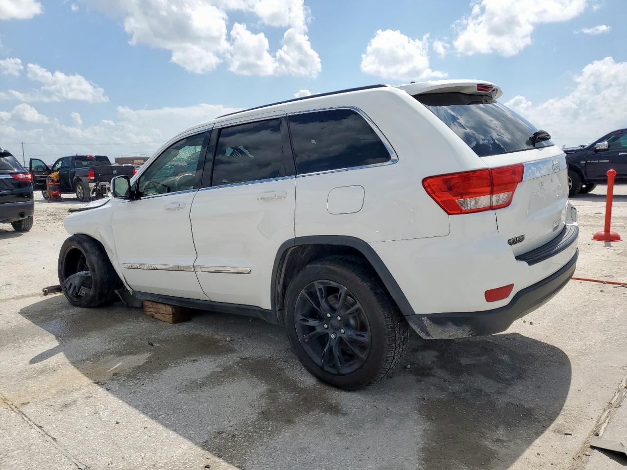 JEEP GRAND CHEROKEE LAREDO