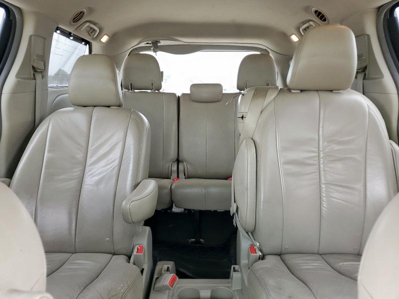 2011 TOYOTA SIENNA XLE - 5TDYK3DC6BS106231