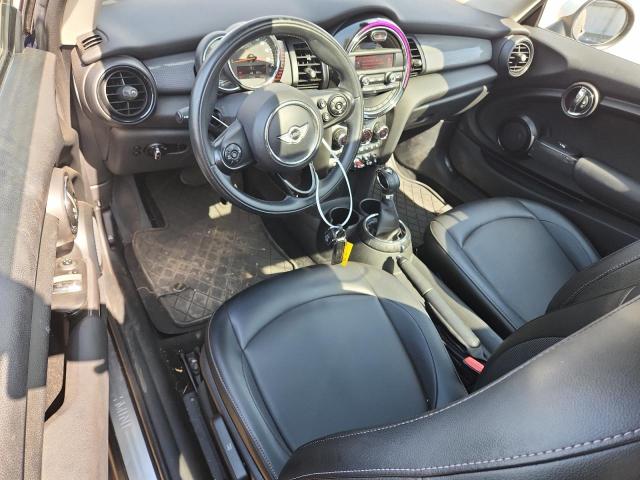 2016 MINI COOPER WMWXP5C52G2D15010