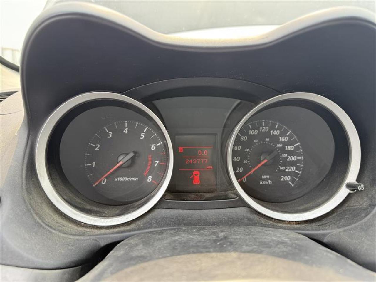 MITSUBISHI LANCER SE