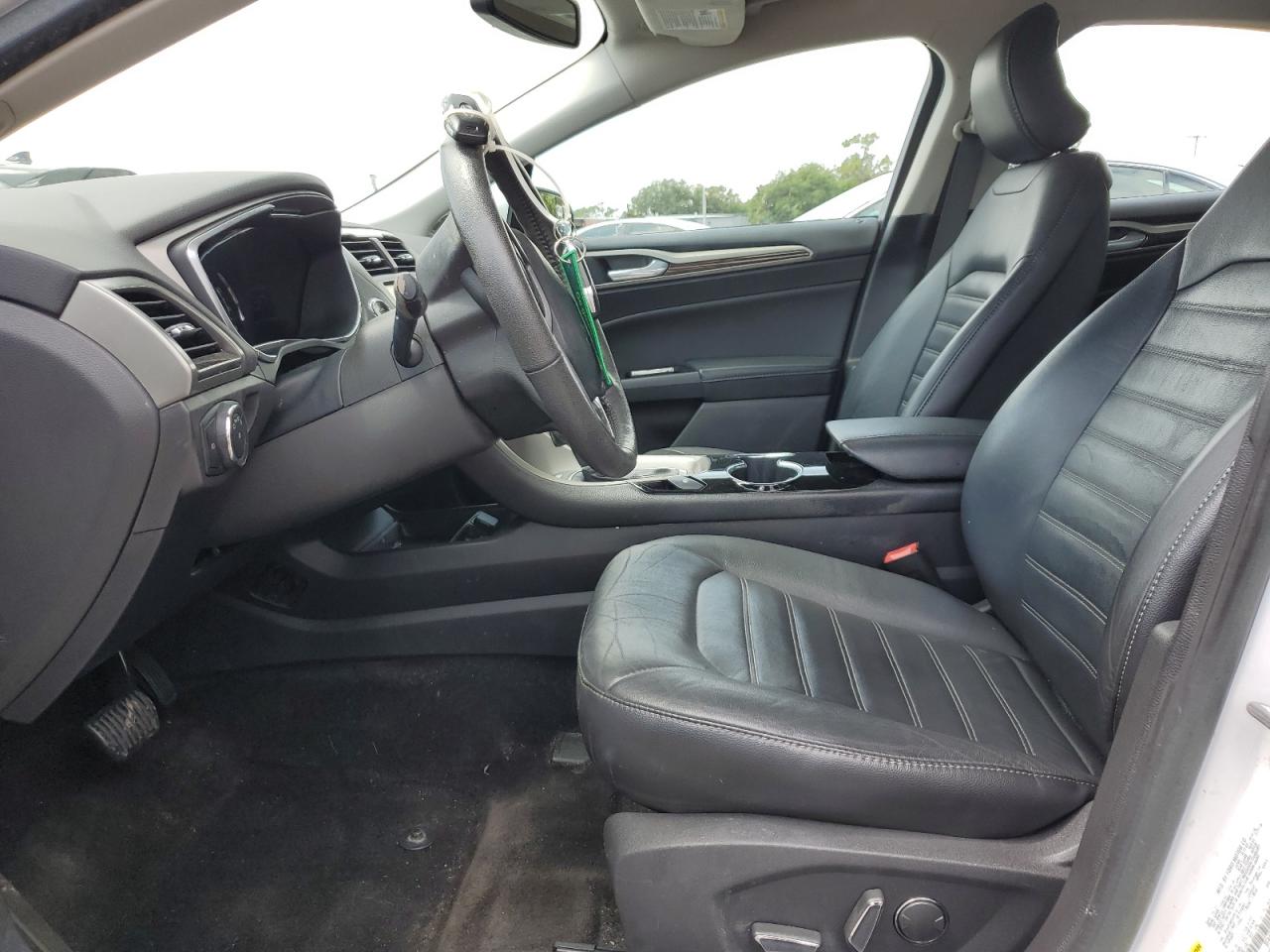 Ford Fusion se 2015