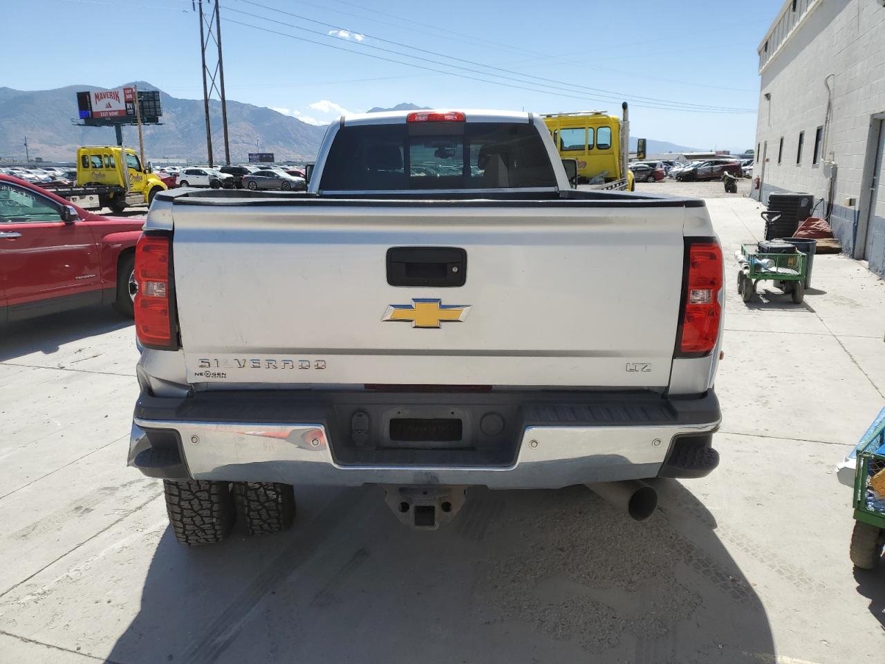 CHEVROLET SILVERADO K3500 LTZ